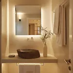 מלון Andronikos (adults Only) 4*