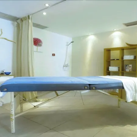 安德罗尼哥斯酒店