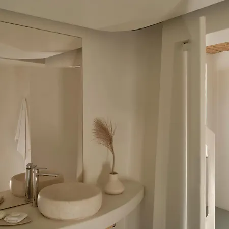 アンドロニコス ホテル 4*