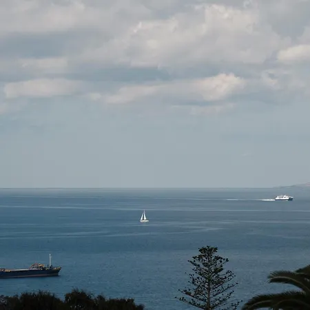 アンドロニコス ホテル 4*