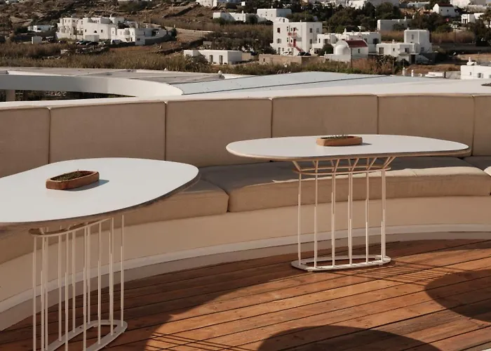 안드로니코스 호텔 4*